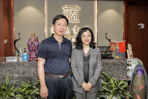 罗湖区委统战部副部长、工商联党组书记叶志伟一行到88彩调研